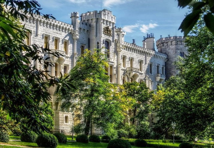 Holoubek Castle, Třebenice-Lipník u Hrotovic, Czechia, Czech Republic (Czechia)